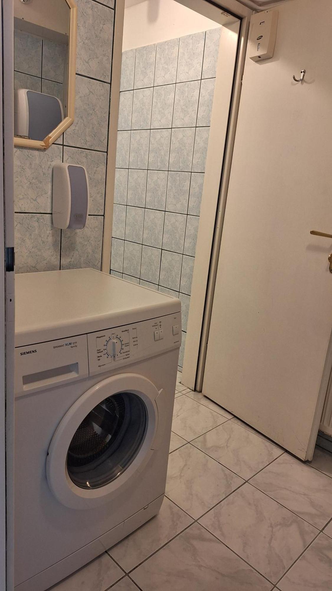 Pension Haus Nova Wiener Neustadt Esterno foto